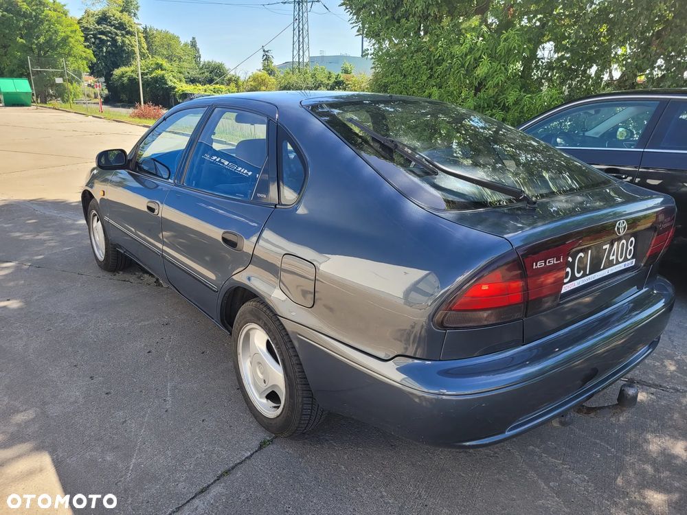 Toyota Corolla 1.6 16V GLi - 23