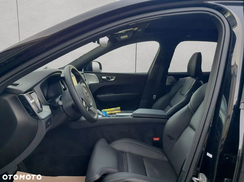 Volvo XC 60 B5 B AWD Ultimate Black Edition - 14