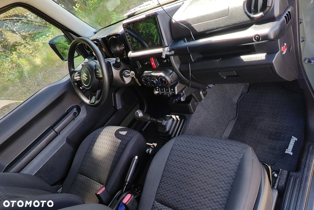 Suzuki Jimny 1.5 Premium - 11