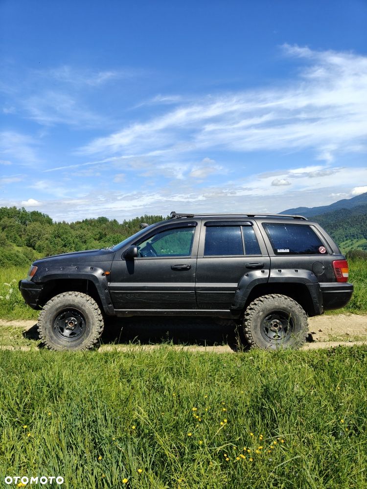 Jeep Cherokee - 5
