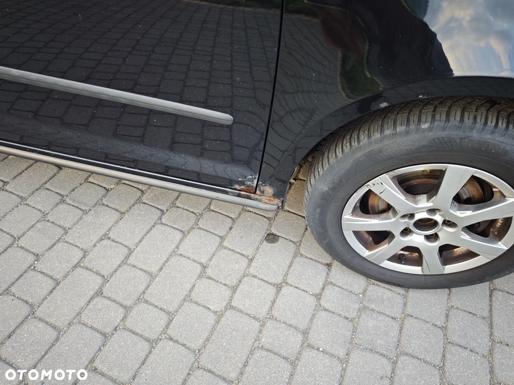 Volkswagen Golf Plus 1.6 TDI DPF Trendline - 17