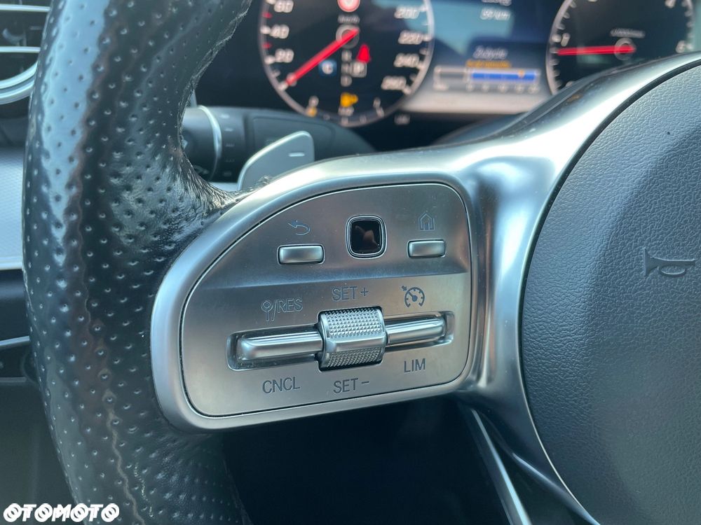 Mercedes-Benz Klasa E 220 d 9G-TRONIC AMG Line - 27