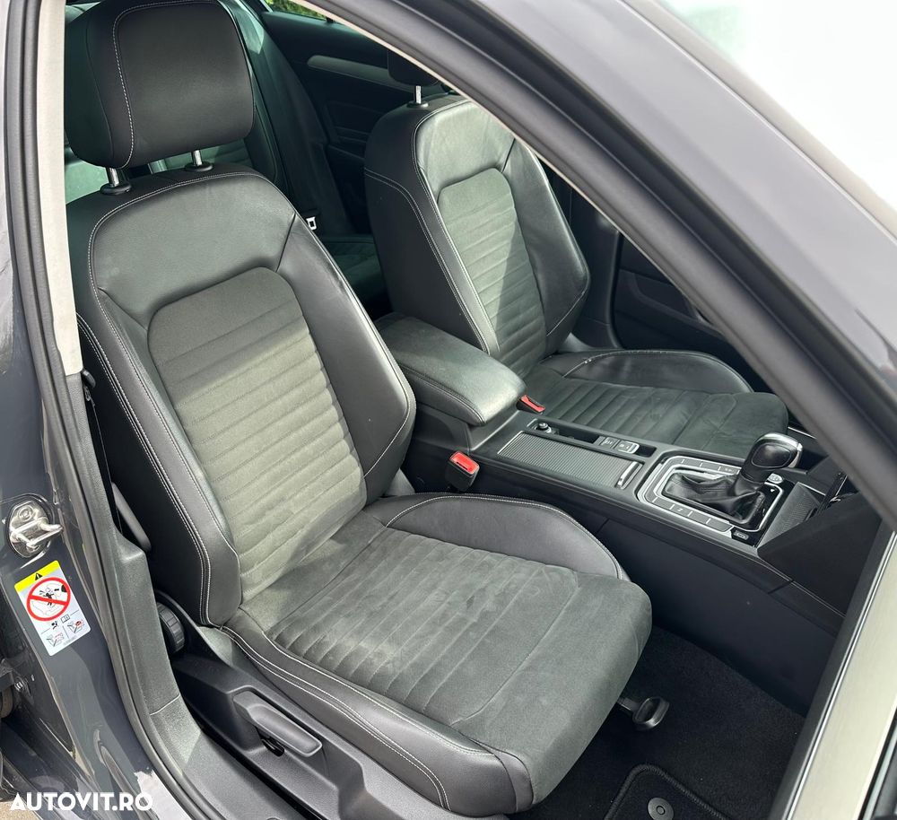 Volkswagen Passat 2.0 TDI DSG Highline - 12
