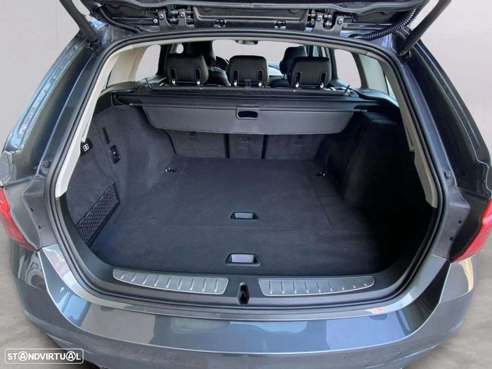 BMW 318 d Touring - 22