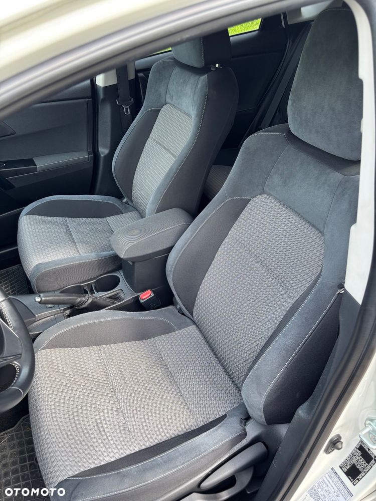 Toyota Auris - 6
