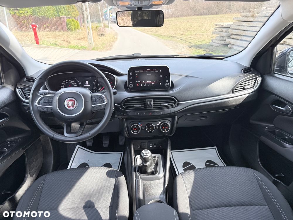 Fiat Tipo - 12