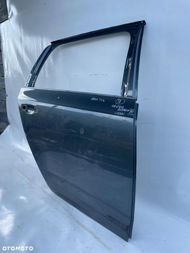 SKODA OCTAVIA III KOMBI DRZWI PRAWY TYŁ 5E9833312D - 3
