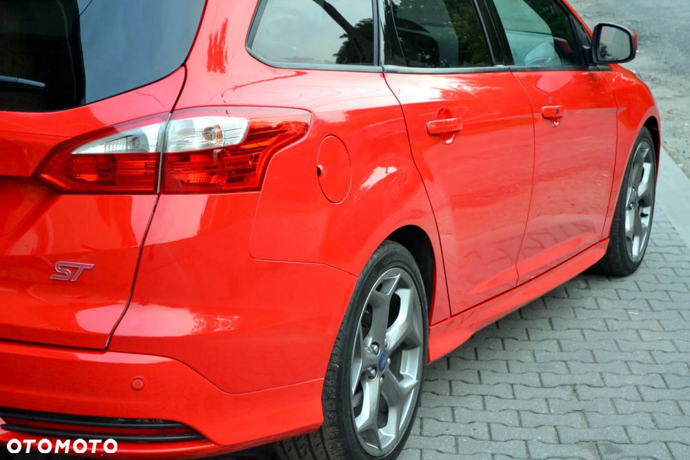 Ford Focus 2.0 EcoBoost ST mit Leder-Exclusiv-Paket - 7