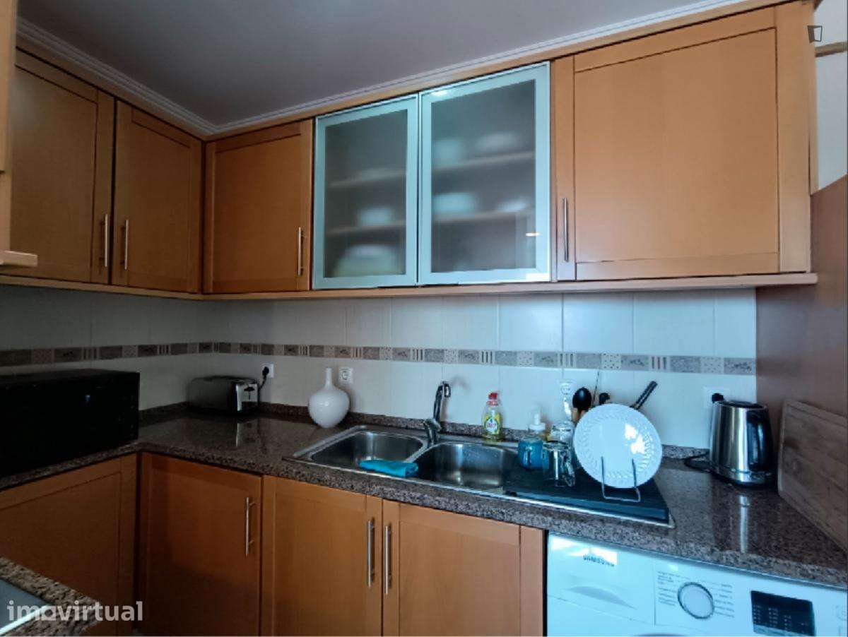 Quarto - localizado em Graça Lisbon - Grande imagem: 5/9