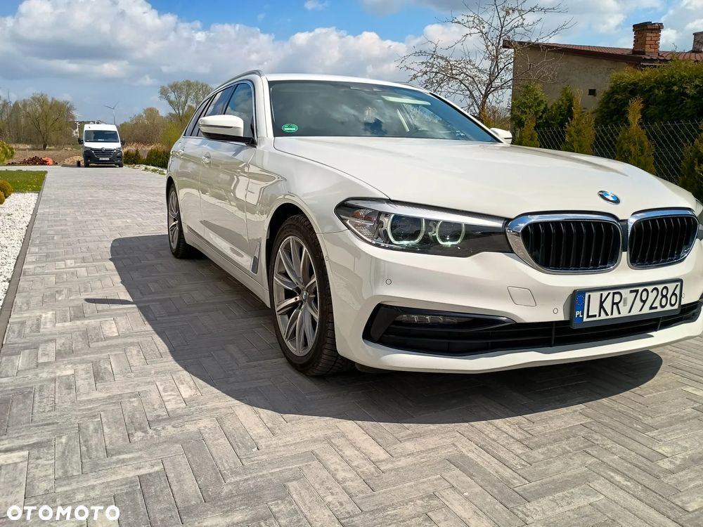 BMW Seria 5 520d xDrive Sport Line - 2
