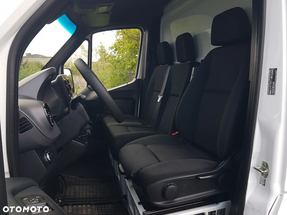 Mercedes-Benz Sprinter 8EP KONTENER 4,22x2,16x2,31 KLIMA 314CDI MANUAL 6-BIEGÓW KRAJOWY - 7
