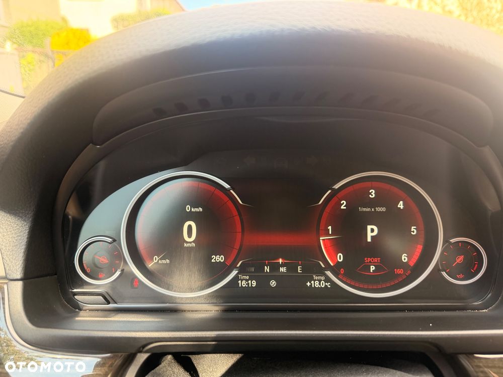 BMW Seria 5 520d xDrive Luxury Line - 10