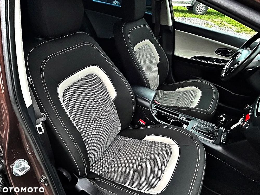 Kia Ceed - 22