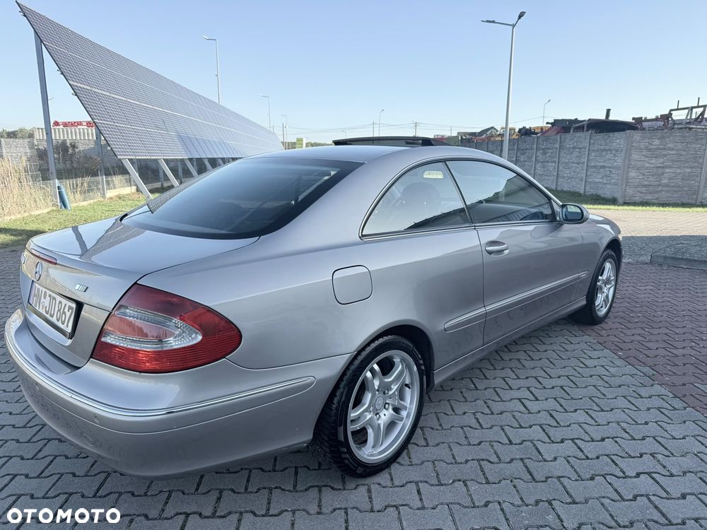 Mercedes-Benz Clk 320 2005 photo 2