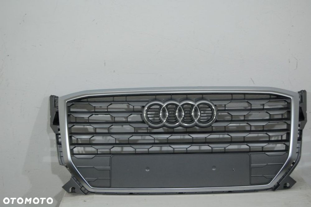GRILL ATRAPA AUDI Q2 81A ORYGINAŁ 81A853651 - 1
