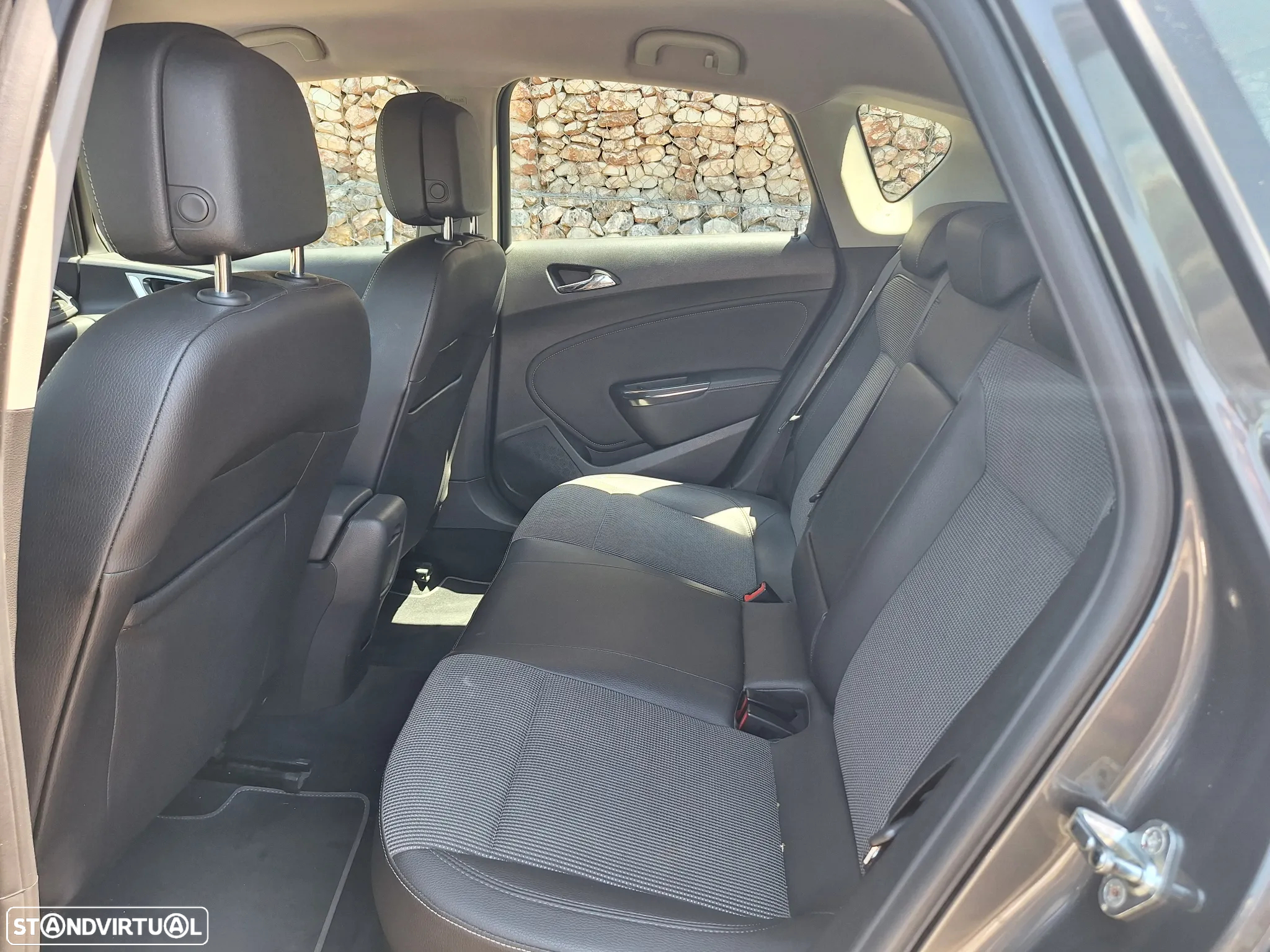 Opel Astra 1.7 CDTi Cosmo - 11
