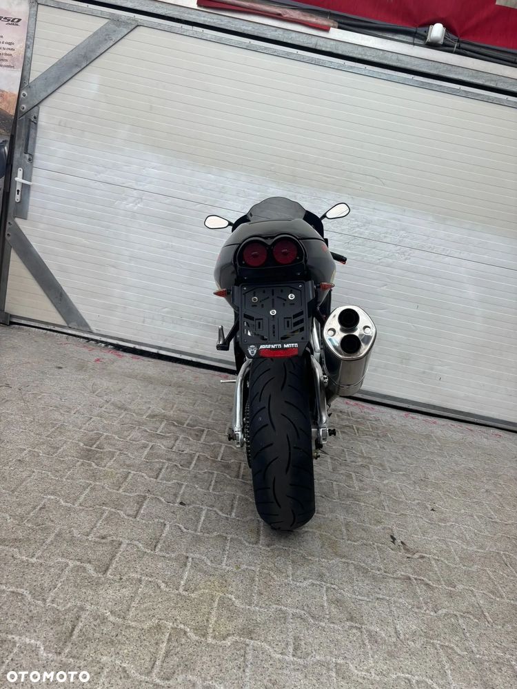 Aprilia RSV - 32
