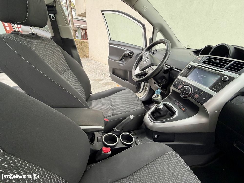 Toyota Verso 1.6 D-4D Exclusive+GPS - 16
