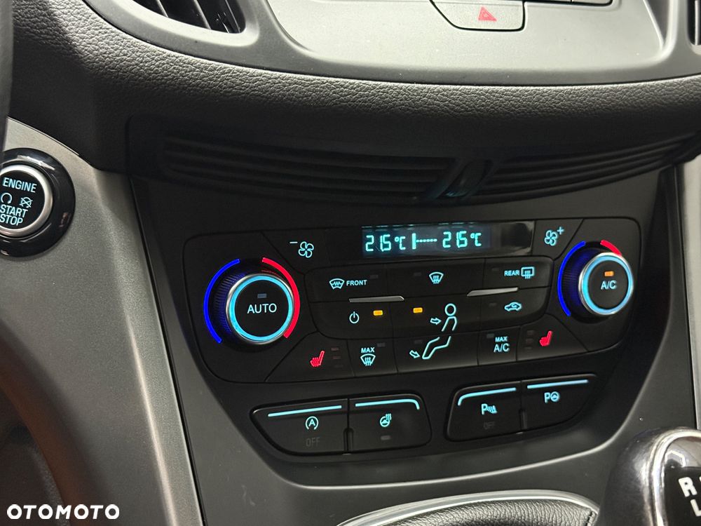 Ford Kuga 1.5 EcoBoost 2x4 Titanium - 22