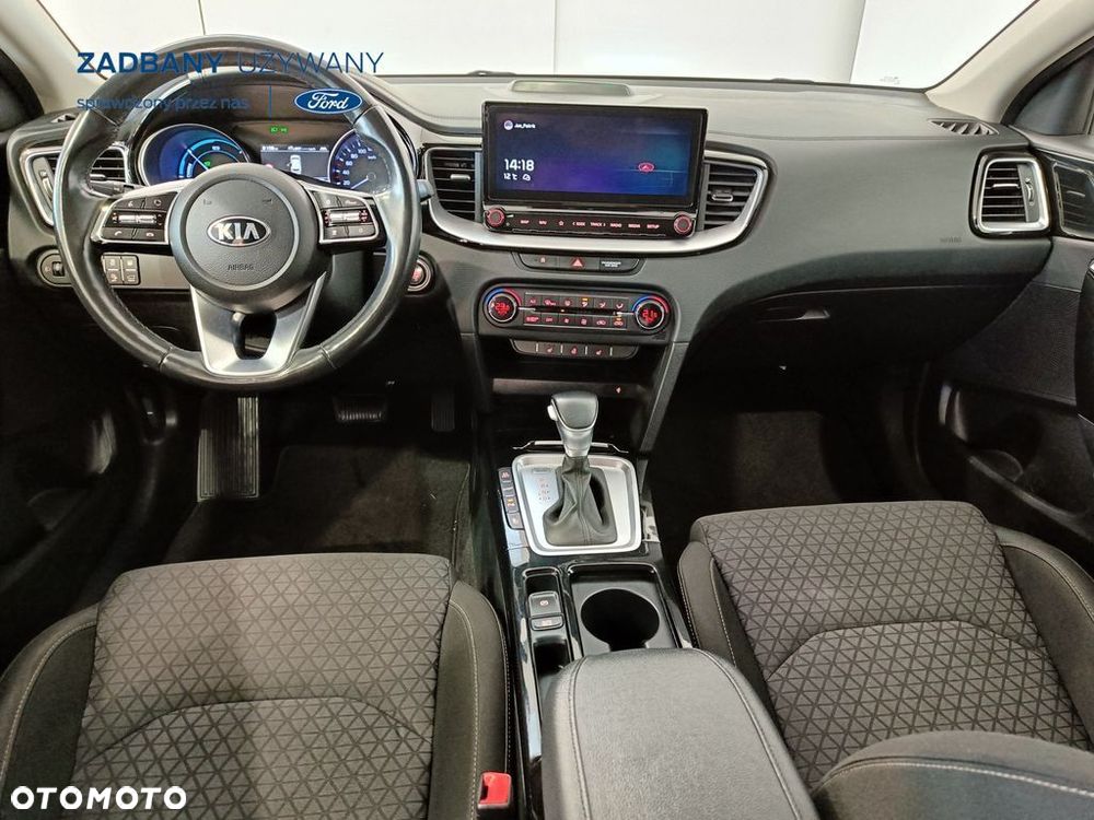 Kia Ceed 1.6 GDI PHEV L DCT - 9