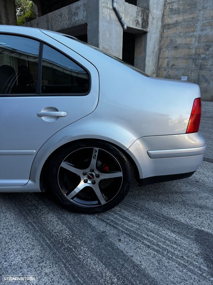 VW Bora 1.9 TDi Highline - 3