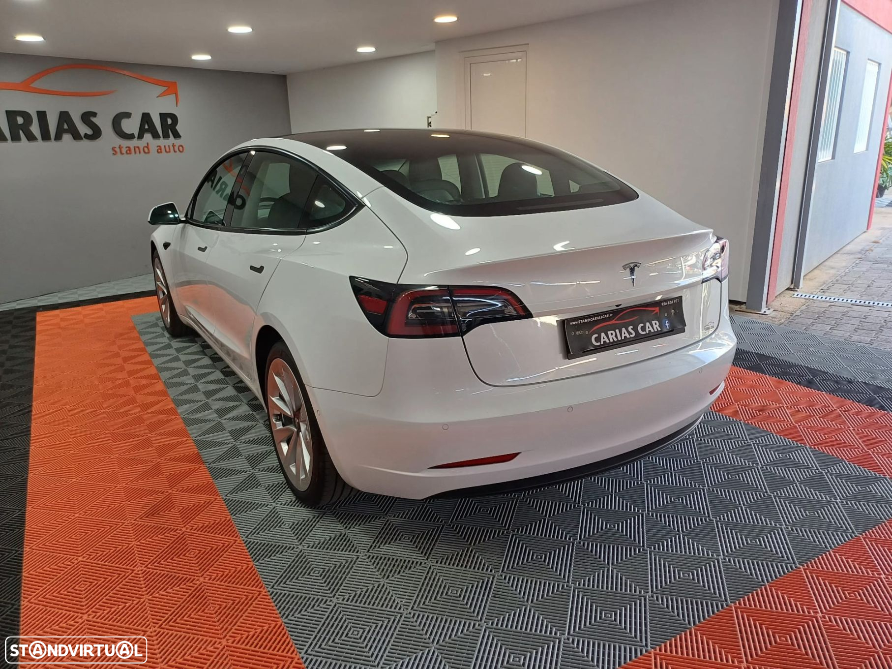 Tesla Model 3 - 6