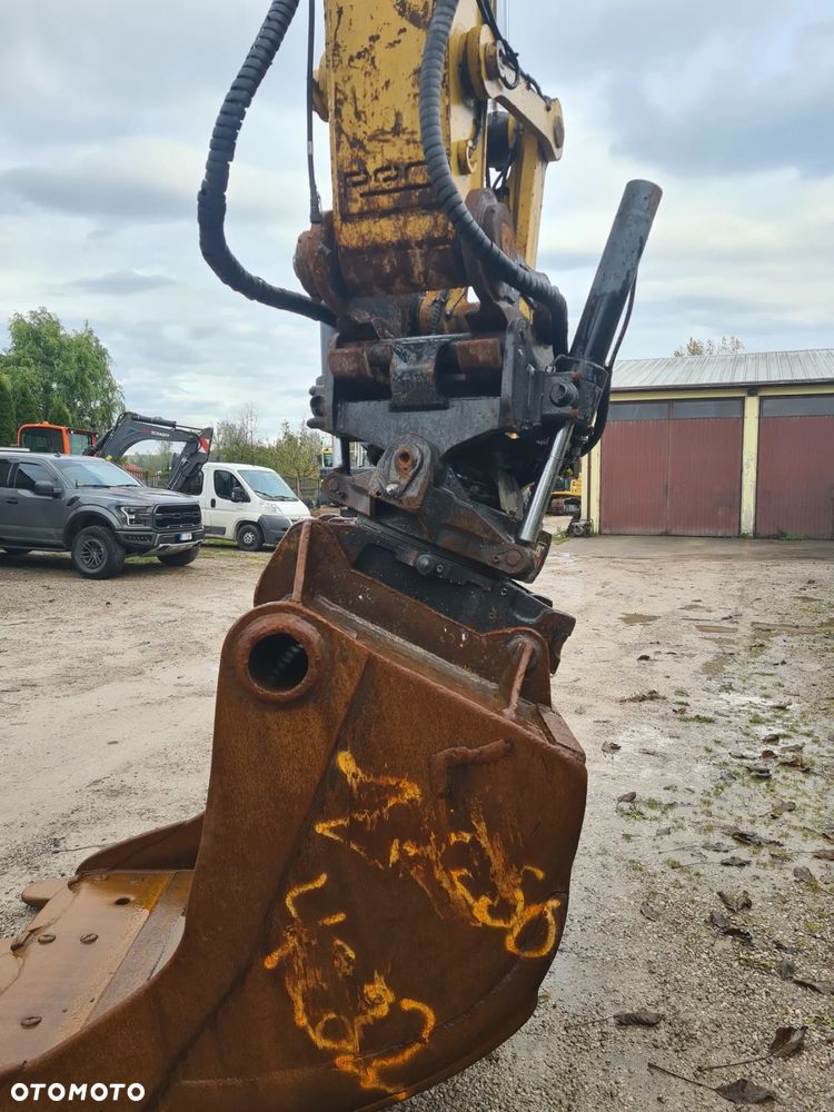 Caterpillar 320  07A Japan - 7