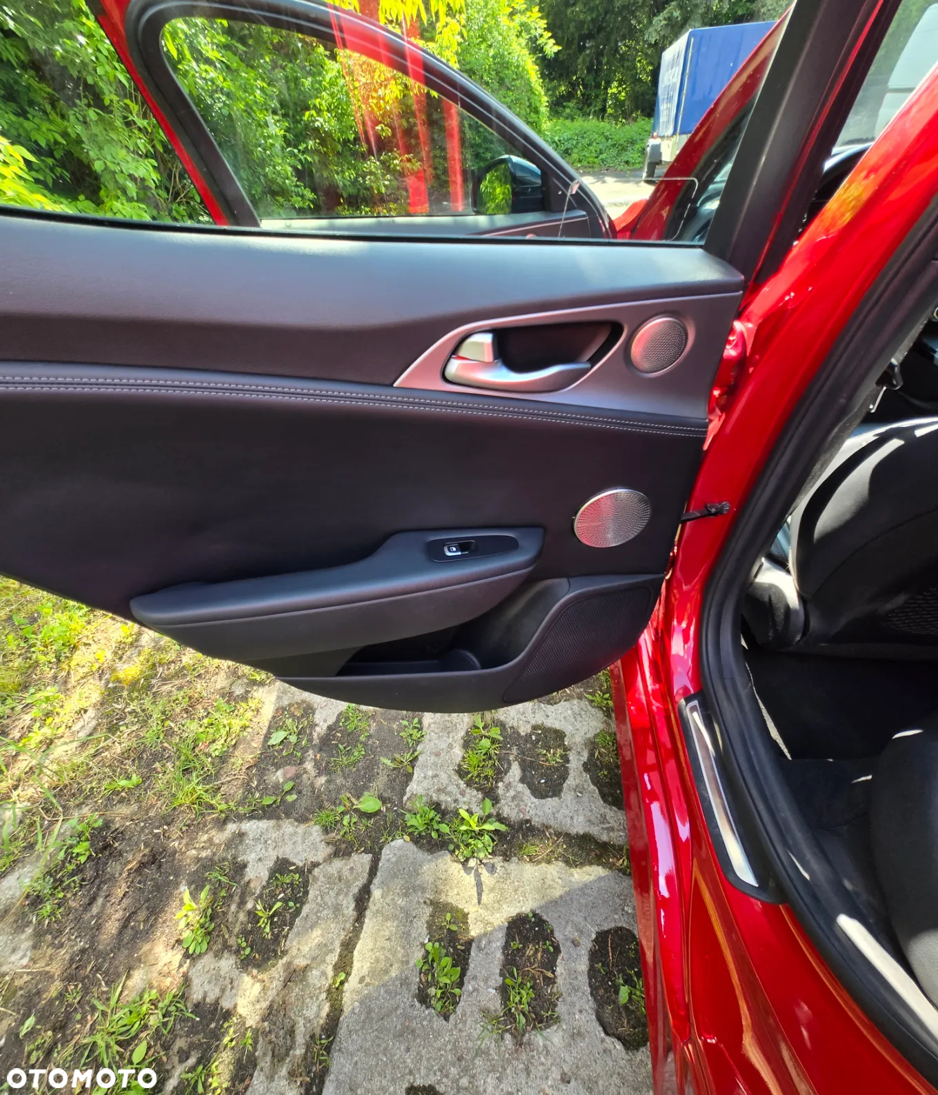Kia Stinger - 11