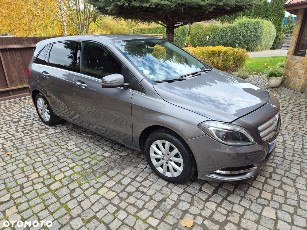 Mercedes-Benz Klasa B 180 d 7G-DCT Edition - 31
