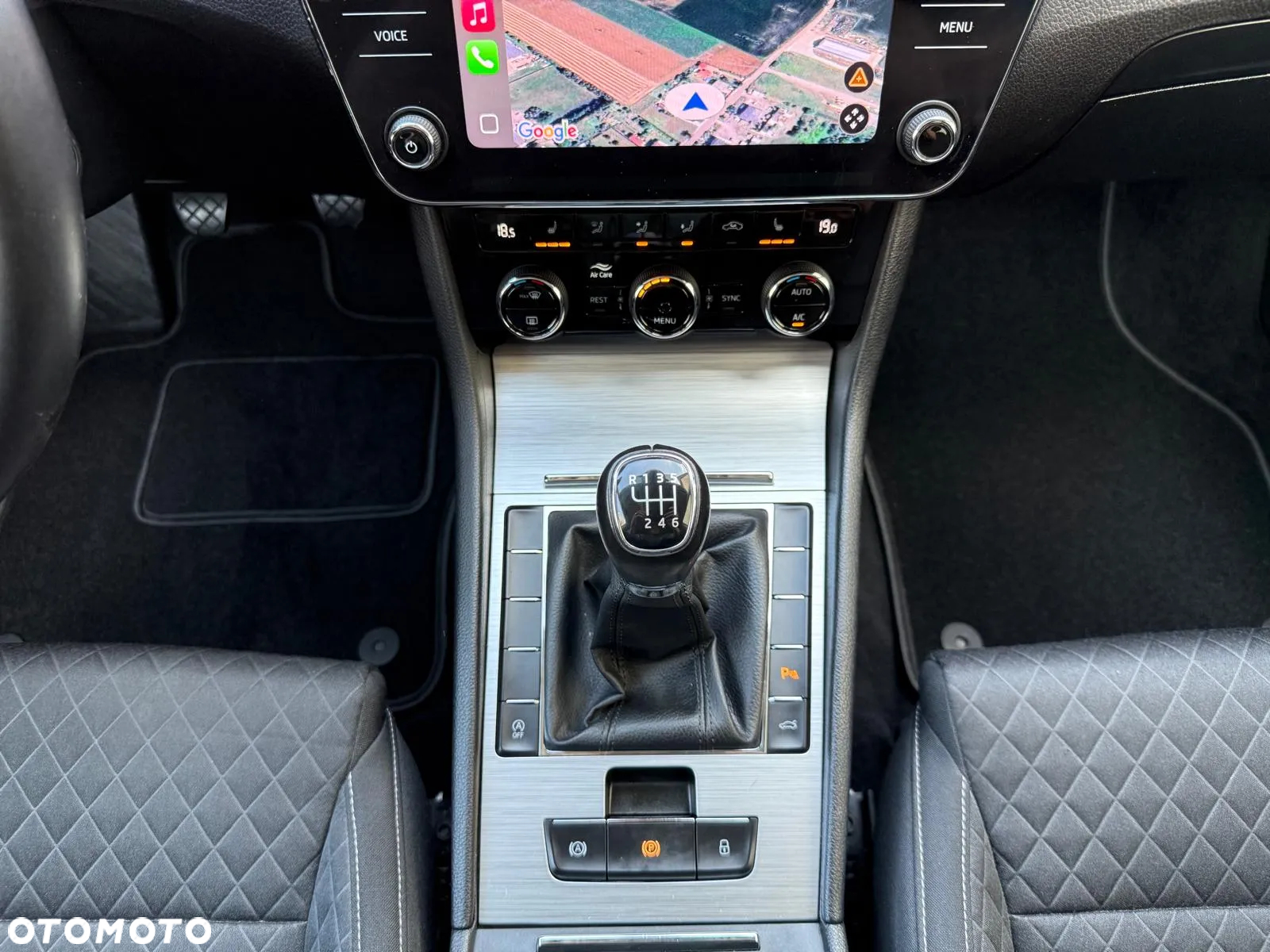Skoda Superb 1.5 TSI Ambition - 29