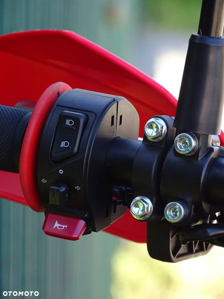 QJMOTOR COV 125X - 26