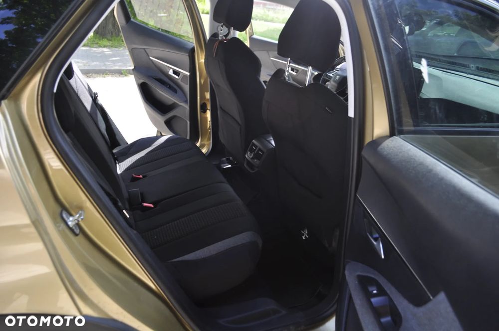 Peugeot 3008 1.6 BlueHDi Allure S&S - 10