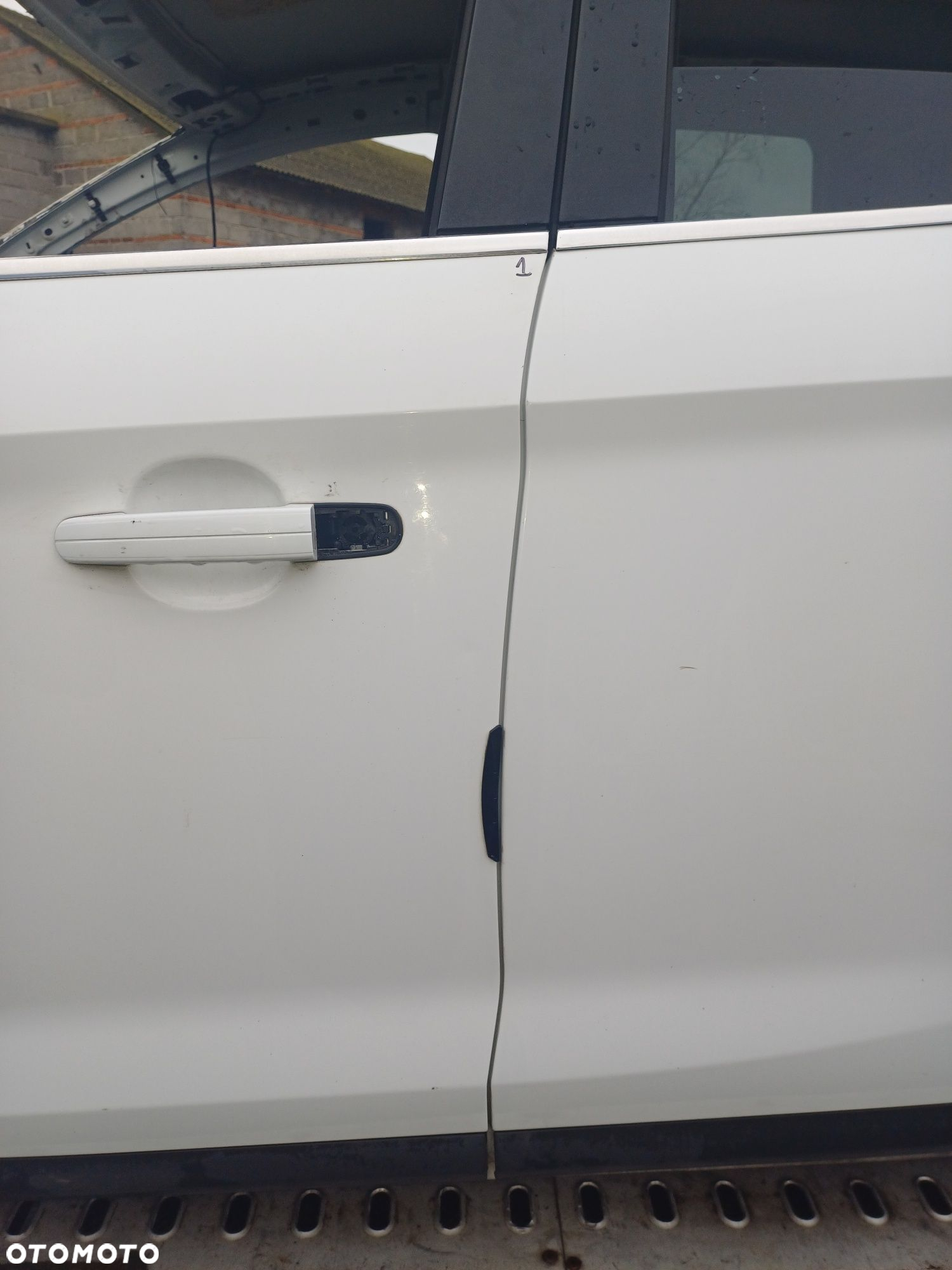 Drzwi Lewy przód i tył Ford Kuga Mk 1 kolor 58-biały - 4