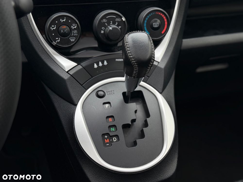 Toyota Verso S 1.33 Premium MS - 13