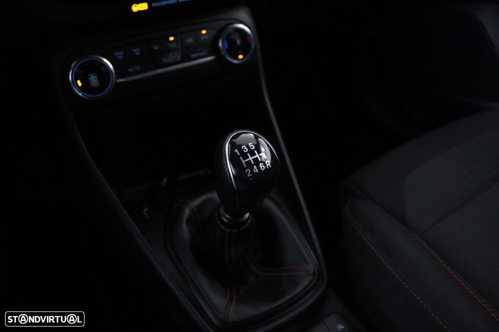 Ford Fiesta 1.0 EcoBoost ST-Line - 31