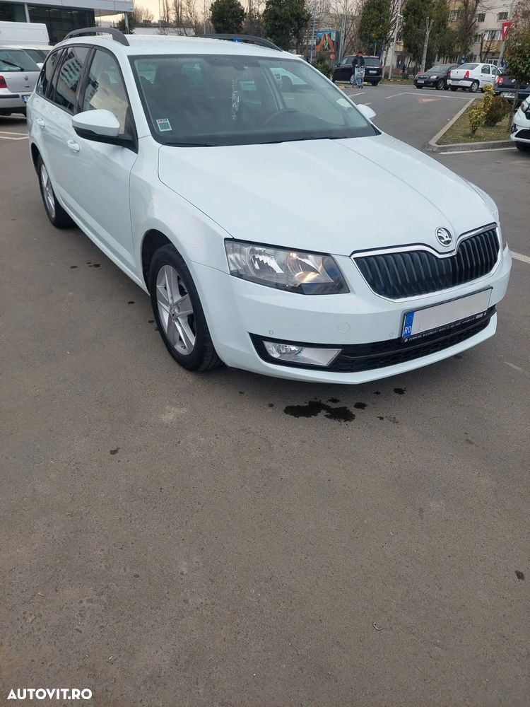 Skoda Octavia 2.0 TDI ELEGANCE DSG - 2