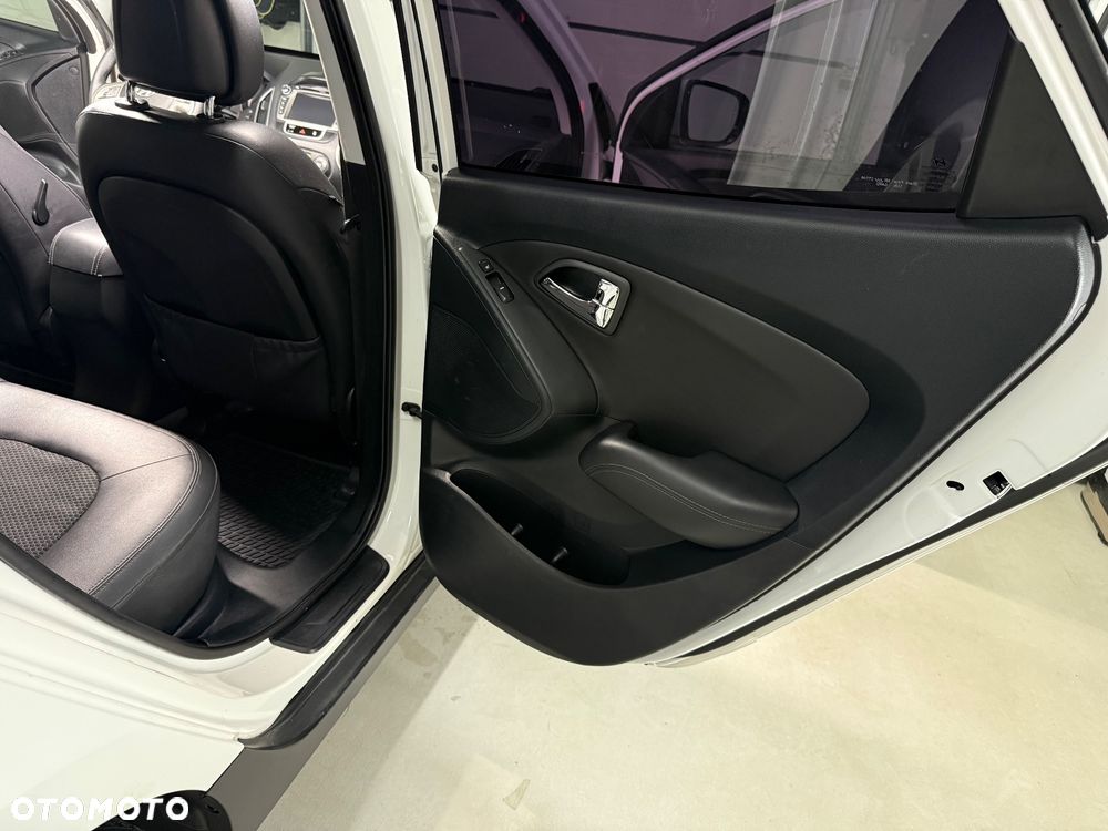 Hyundai ix35 1.7 CRDi Premium 2WD - 21