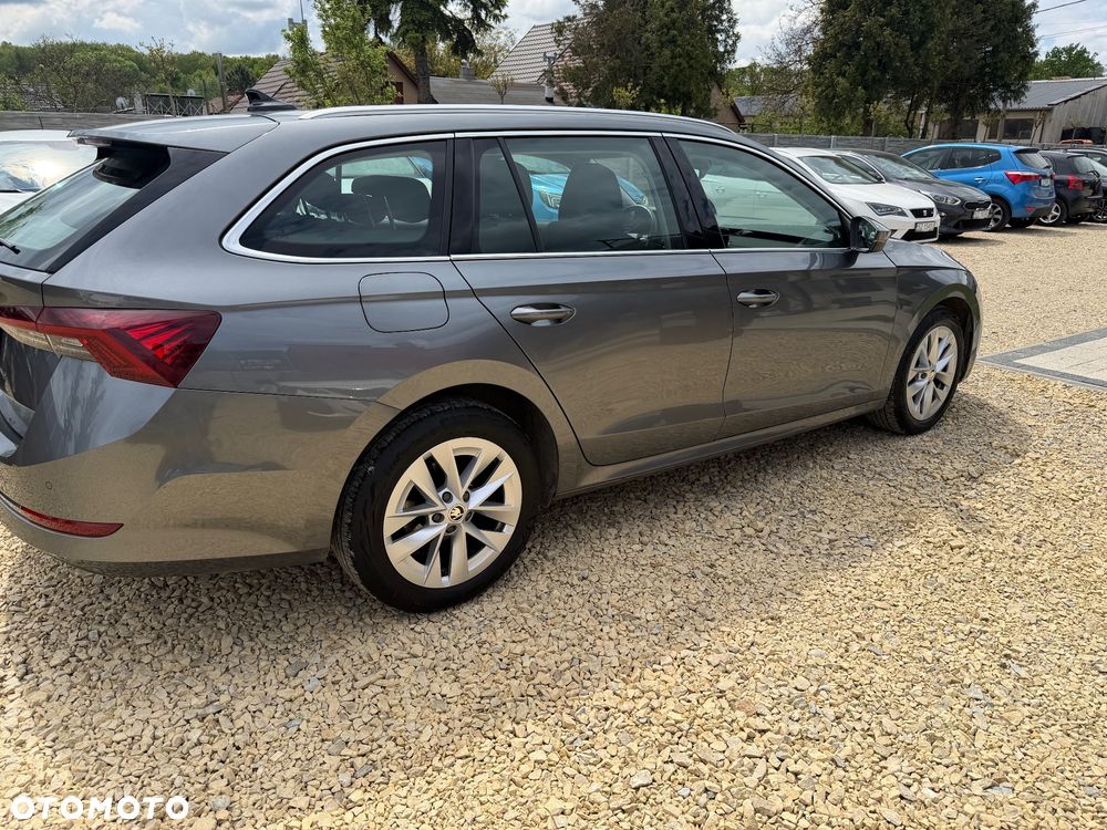 Skoda Octavia 2.0 TDI DSG Style - 6