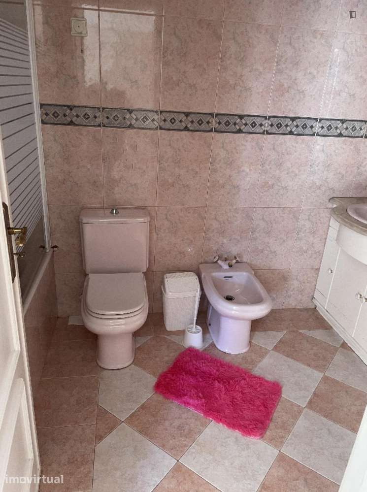Apartamento com 3 quartos - localizado em Mafamude Porto - Grande imagem: 4/17
