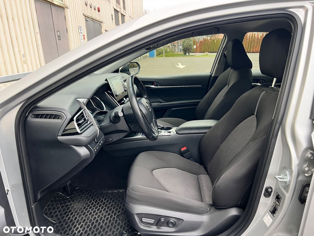 Toyota Camry 2.5 Hybrid Comfort CVT - 16