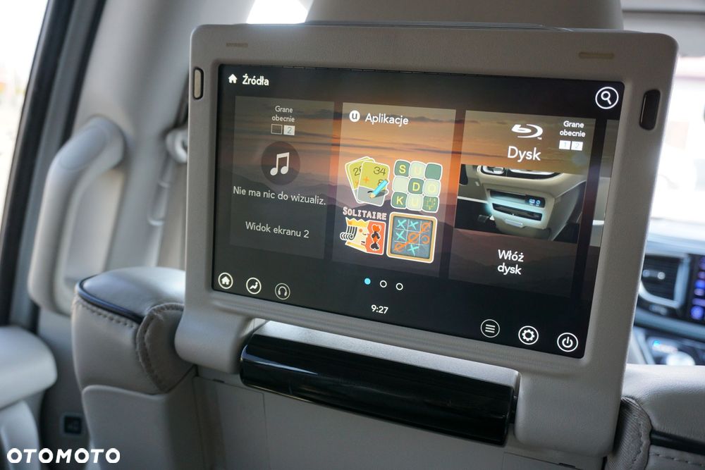 Chrysler Pacifica - 28