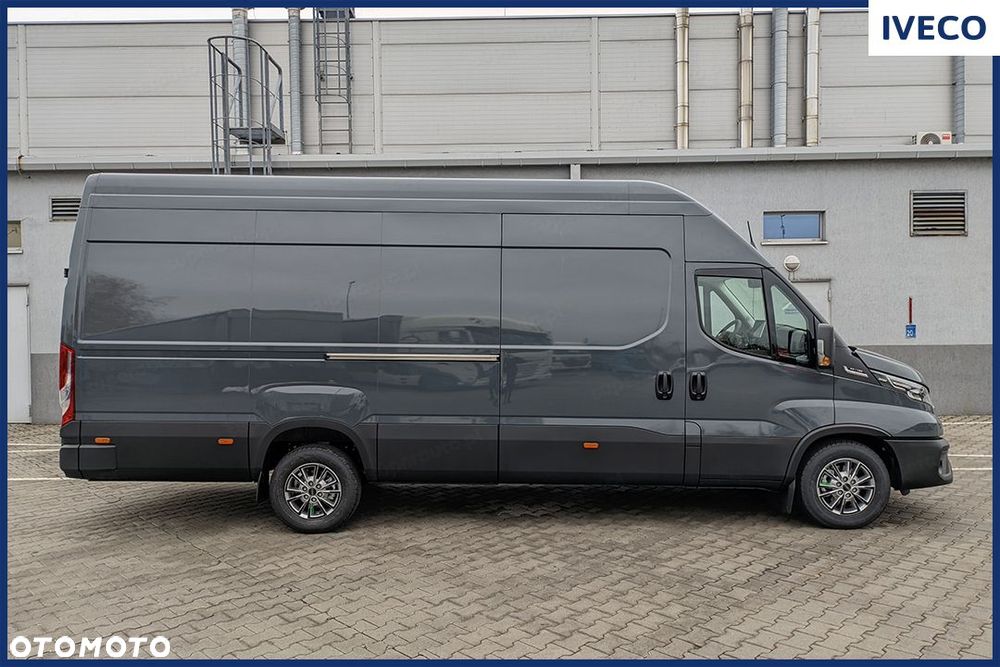 Iveco Daily 35S18 18m3 L4H3 3.0 180KM - 11