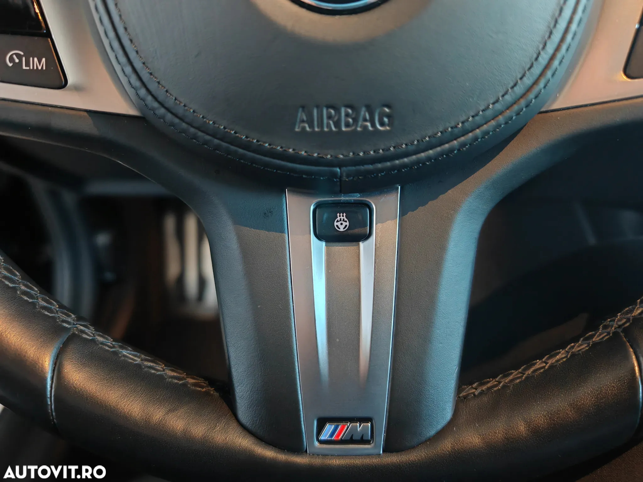 BMW Seria 3 320i Aut. M Sport - 29