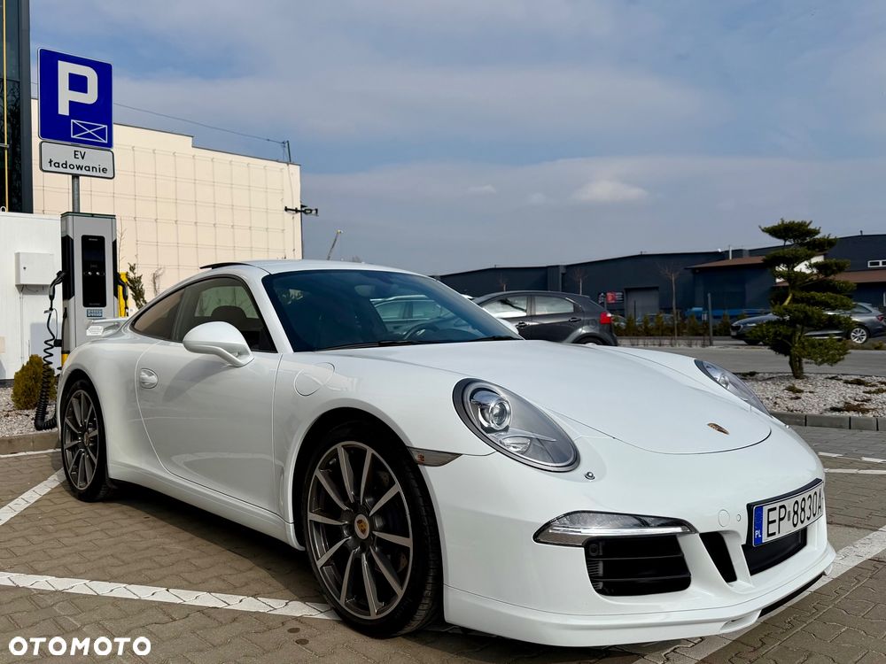 Porsche 911 Carrera - 5