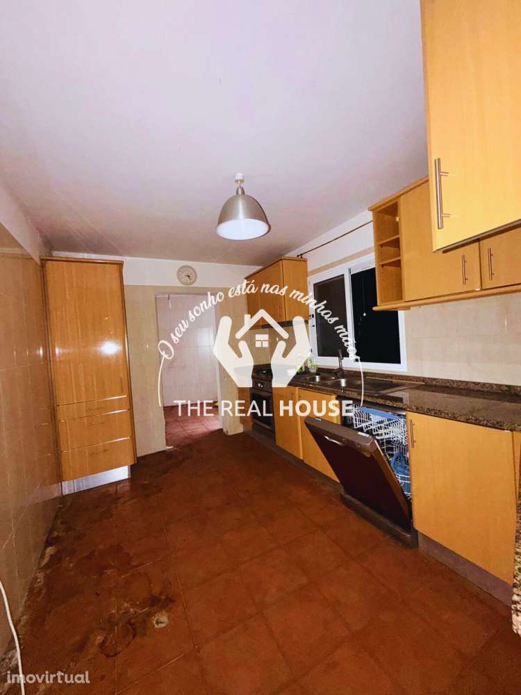 Moradia V2 Funchal - Grande imagem: 3/23