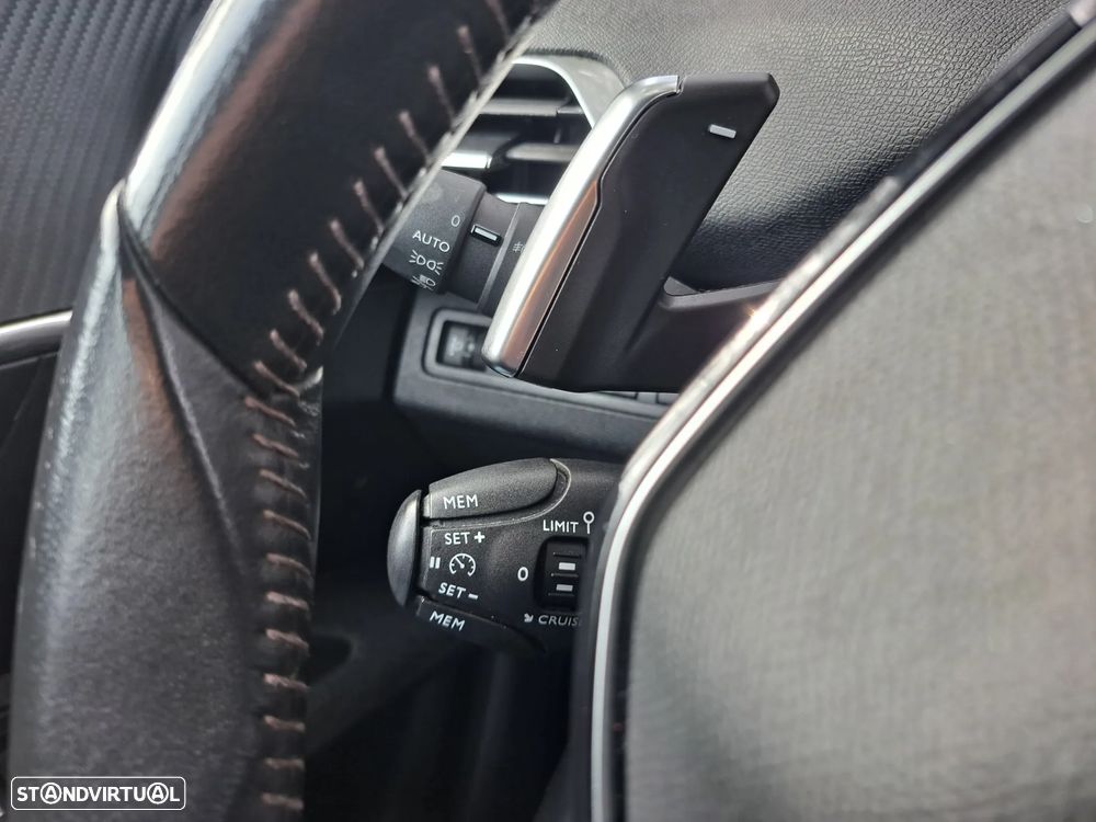 Peugeot 3008 BlueHDi 130 Stop & Start EAT8 Active Business-Pack - 16