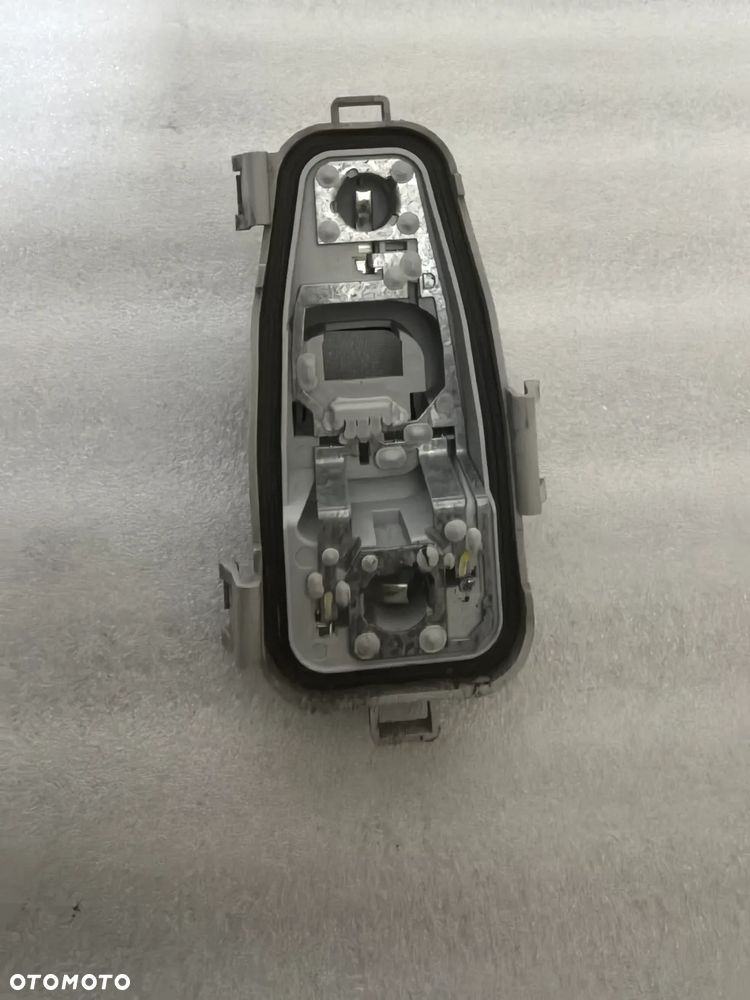 Citroen C4 Picasso Wkład lampy prawy tył EUROPA
