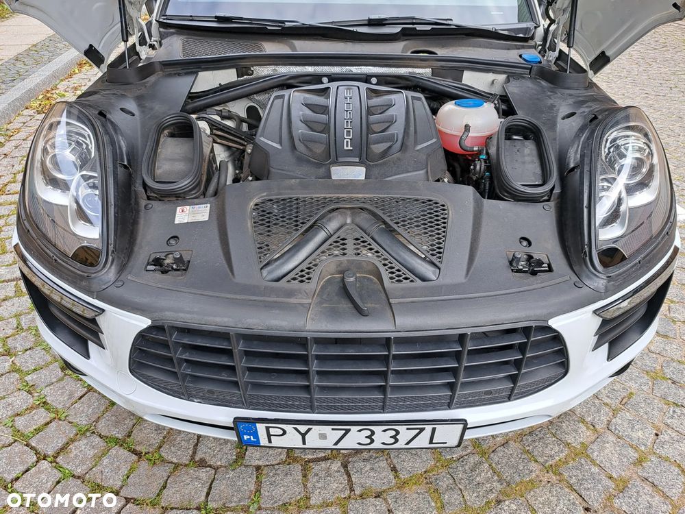 Porsche Macan - 31