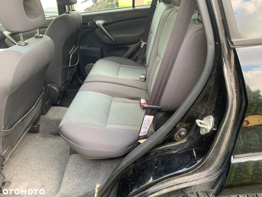 Toyota RAV4 - 12
