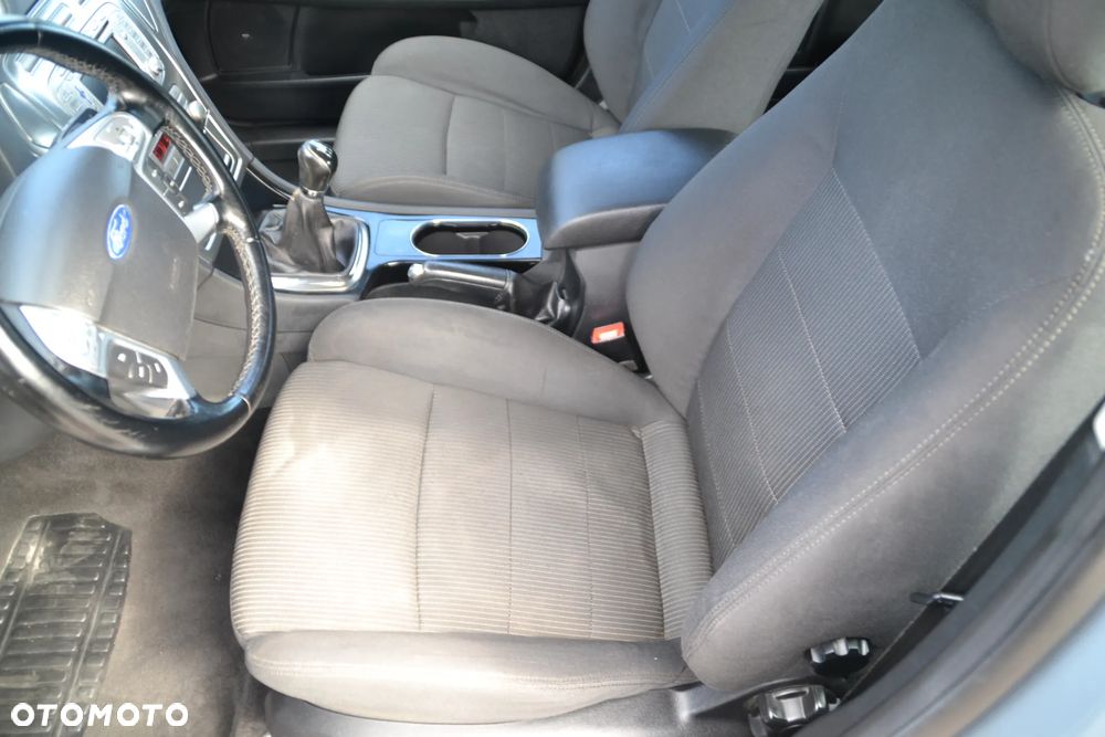 Ford Mondeo 2.0 Viva Titanium - 20